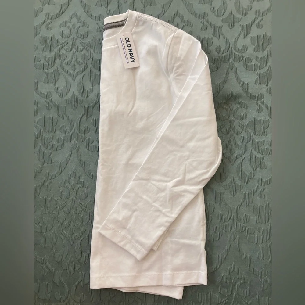 Old Navy | NWT Kids Casual White Long Sleeve Shirt - Picture 2 of 4